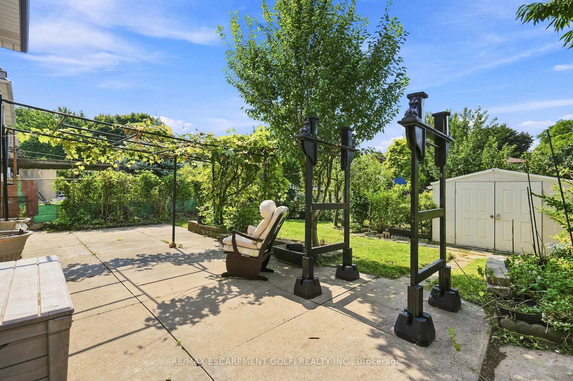 Photo 36 of 948 Stone Church Road E, Hamilton, Quinndale — HOMEH