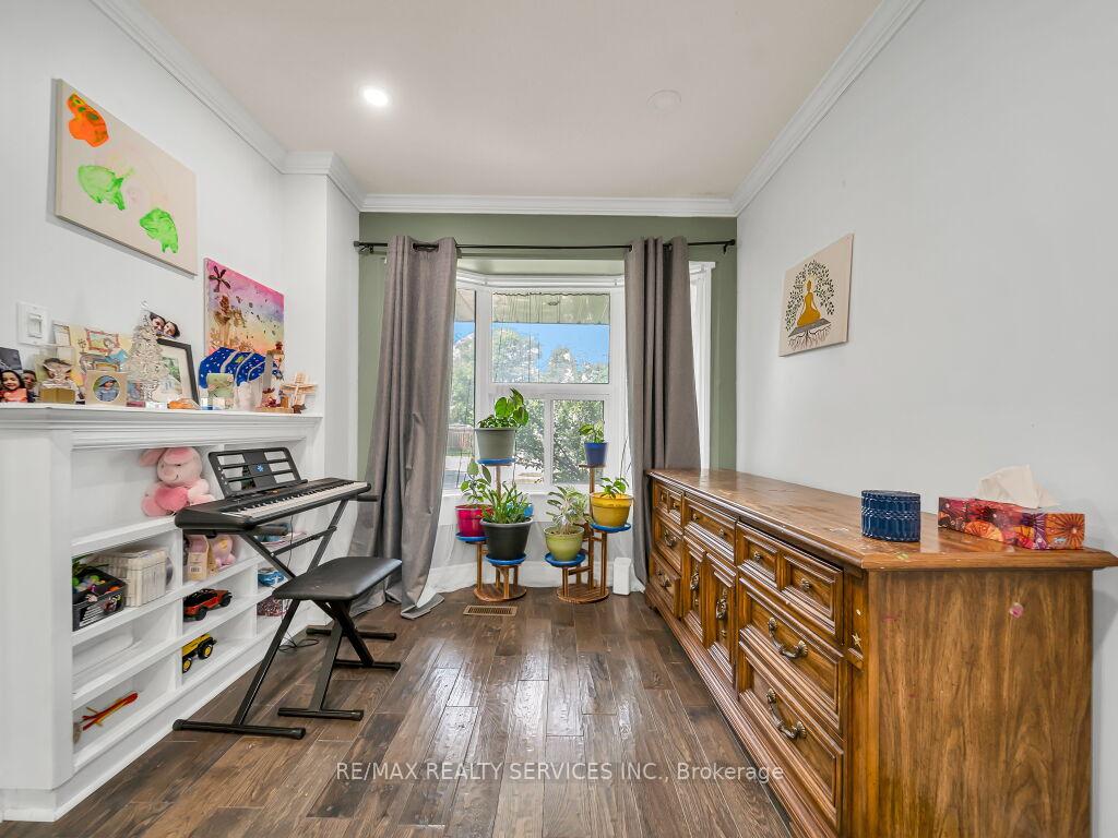 Photo 6 of 3079 Bartholomew Crescent, Mississauga, Meadowvale — HOMEH