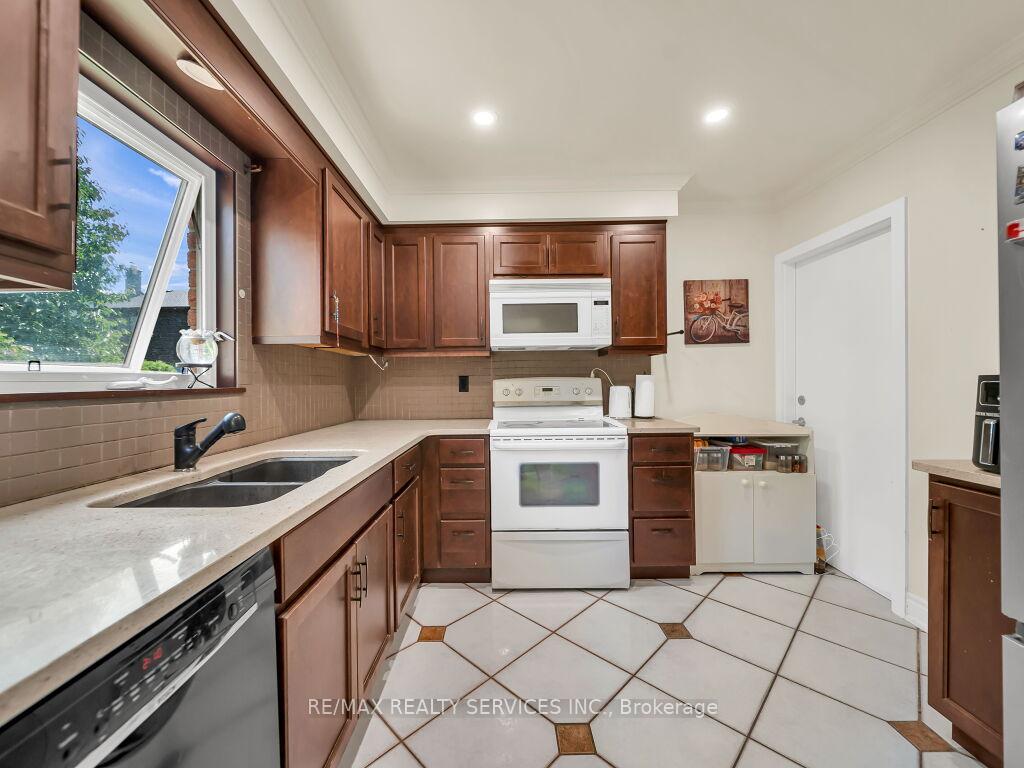 Photo 14 of 3079 Bartholomew Crescent, Mississauga, Meadowvale — HOMEH