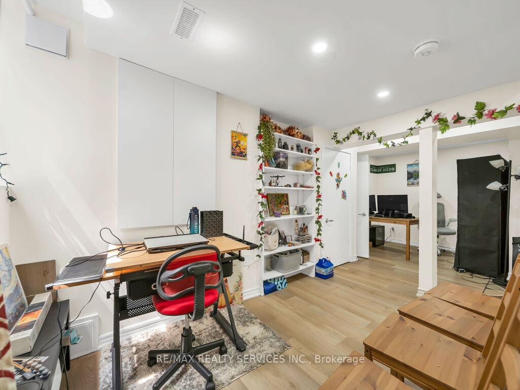 Photo 28 of 3079 Bartholomew Crescent, Mississauga, Meadowvale — HOMEH