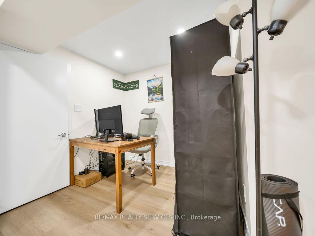 Photo 31 of 3079 Bartholomew Crescent, Mississauga, Meadowvale — HOMEH