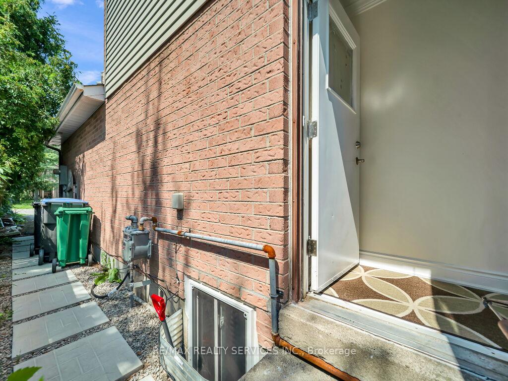 Photo 35 of 3079 Bartholomew Crescent, Mississauga, Meadowvale — HOMEH