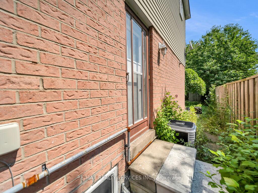 Photo 36 of 3079 Bartholomew Crescent, Mississauga, Meadowvale — HOMEH