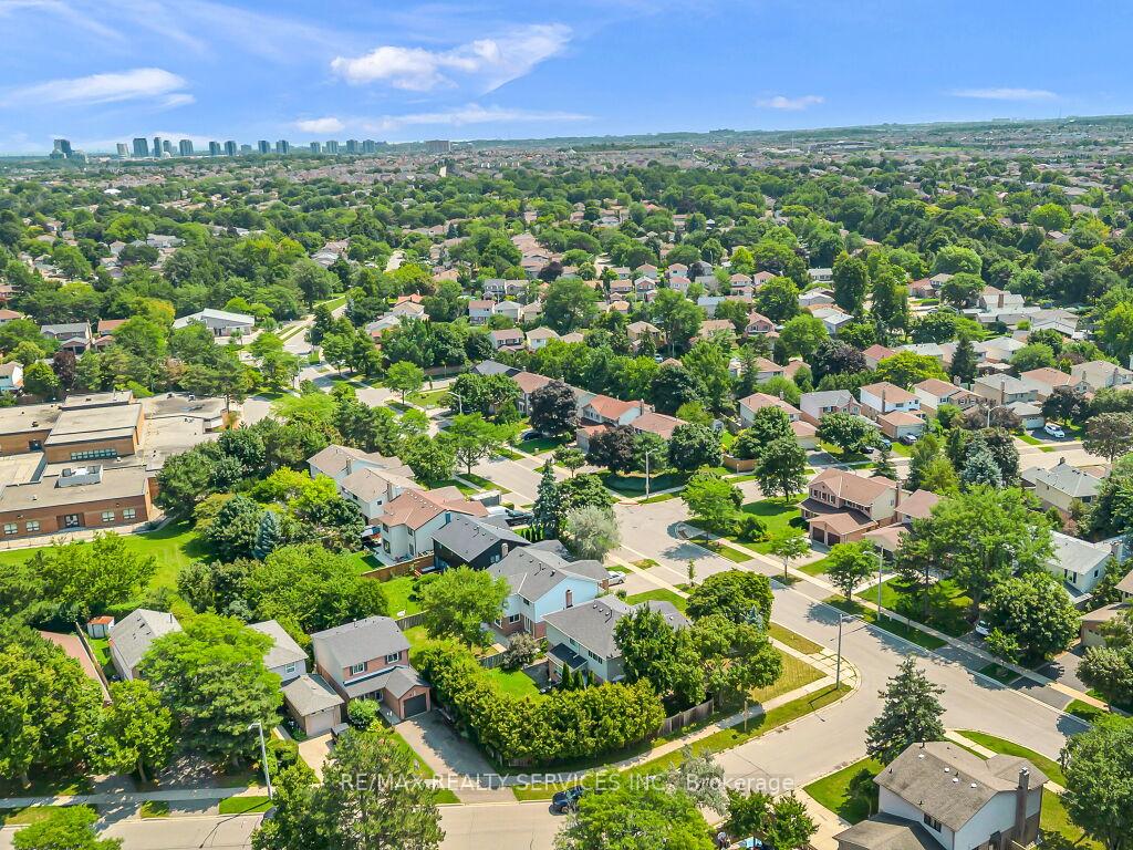 Photo 41 of 3079 Bartholomew Crescent, Mississauga, Meadowvale — HOMEH