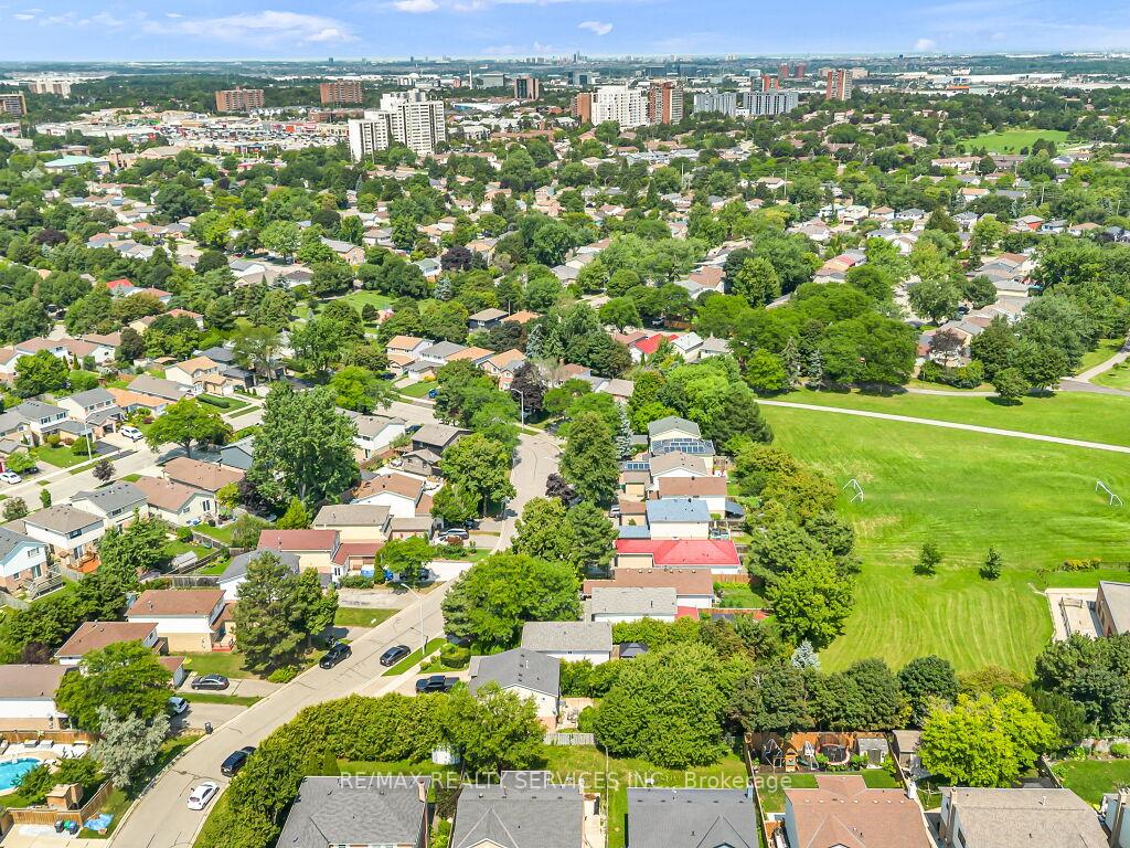 Photo 42 of 3079 Bartholomew Crescent, Mississauga, Meadowvale — HOMEH