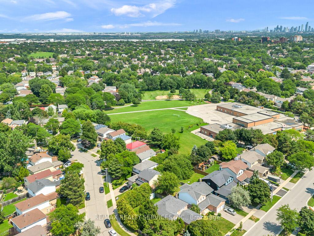 Photo 43 of 3079 Bartholomew Crescent, Mississauga, Meadowvale — HOMEH