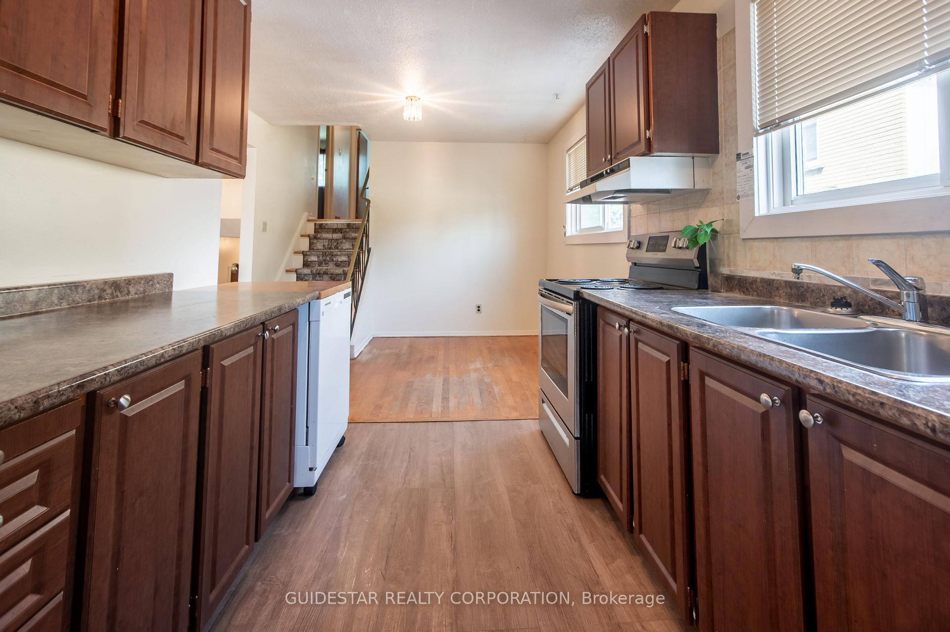 Photo 32 of 1859 Walkley Road, Ottawa, Guildwood Estates - Urbandale Acres — HOMEH