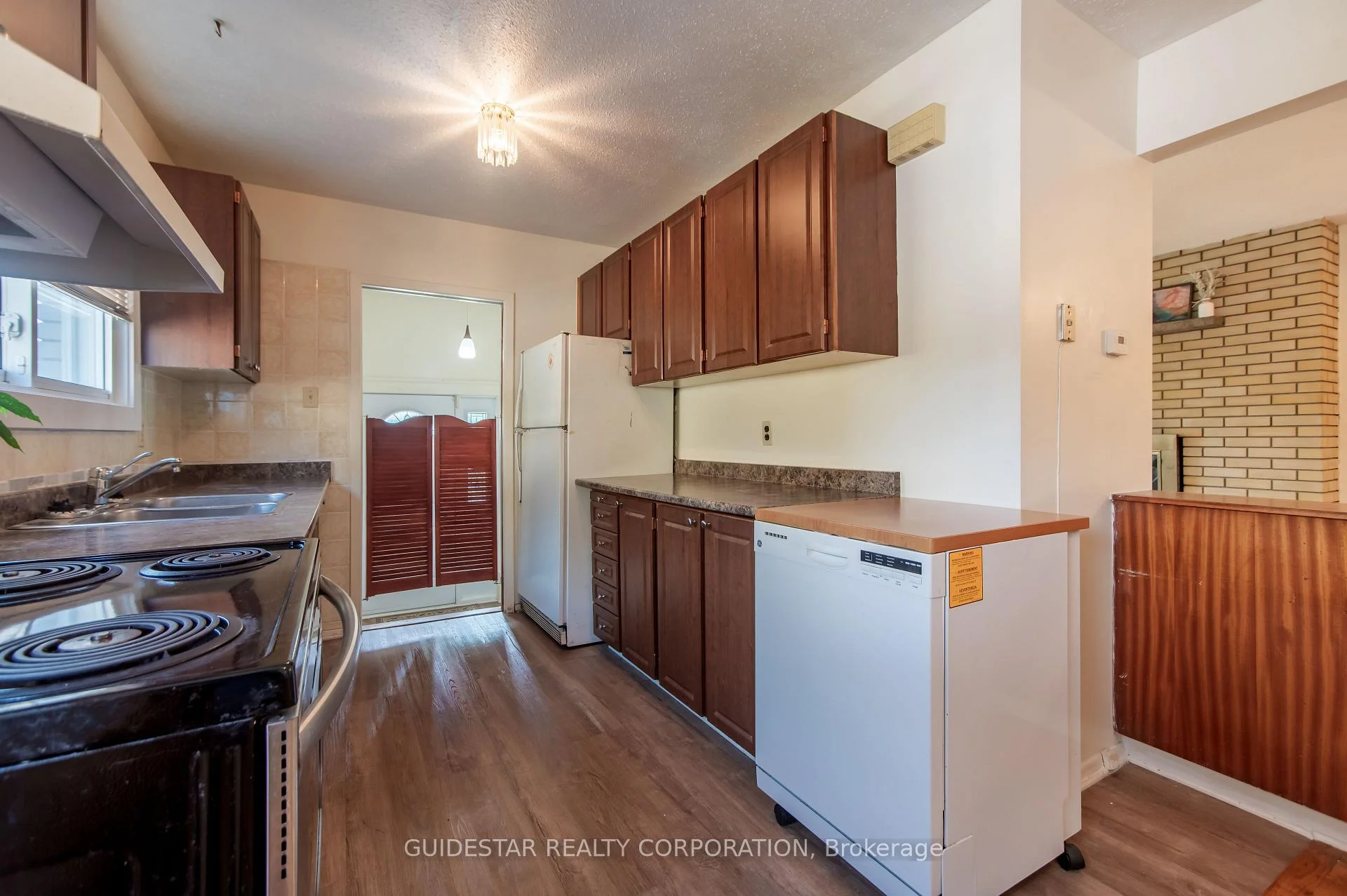 Photo 33 of 1859 Walkley Road, Ottawa, Guildwood Estates - Urbandale Acres — HOMEH