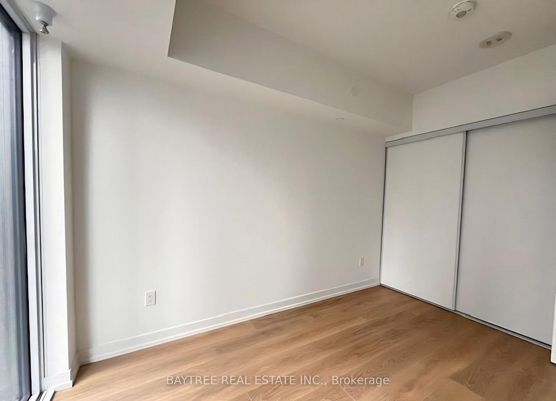 Photo 2 of Unit 2715, 82 Dalhousie Street, Toronto, Church-Yonge Corridor — HOMEH