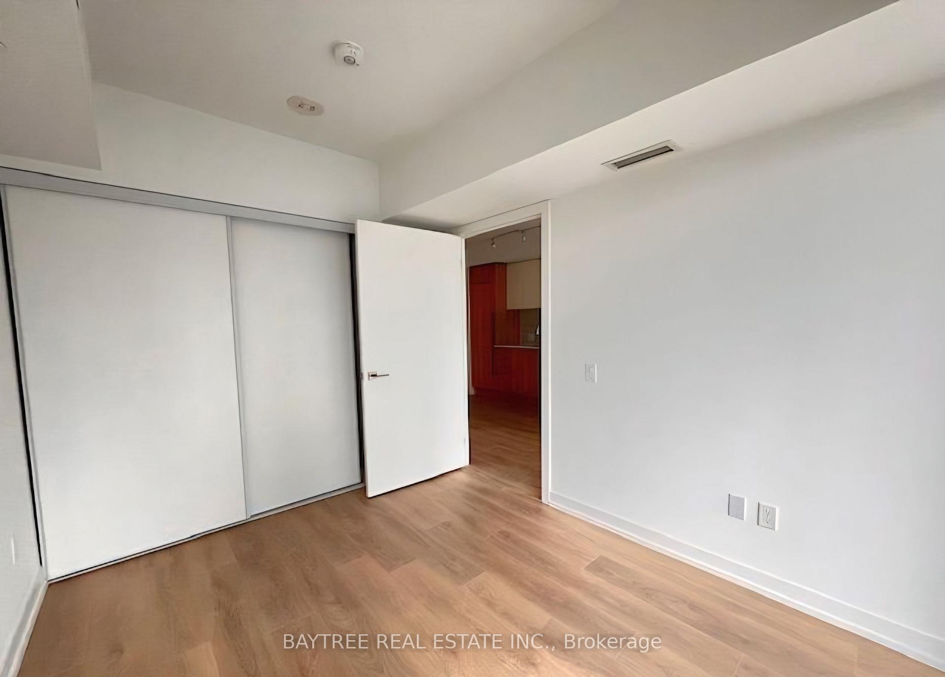 Photo 4 of Unit 2715, 82 Dalhousie Street, Toronto, Church-Yonge Corridor — HOMEH