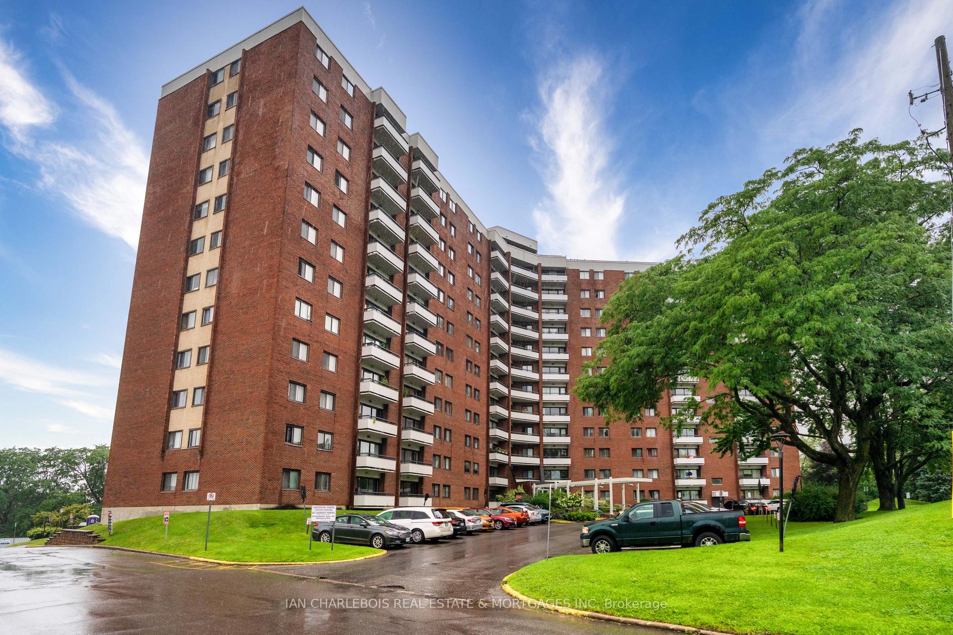 Photo 2 of Unit 908, 20 Chesterton Drive, Ottawa, Borden Farm/Stewart Farm/Carleton Heights/Parkwood Hills — HOMEH