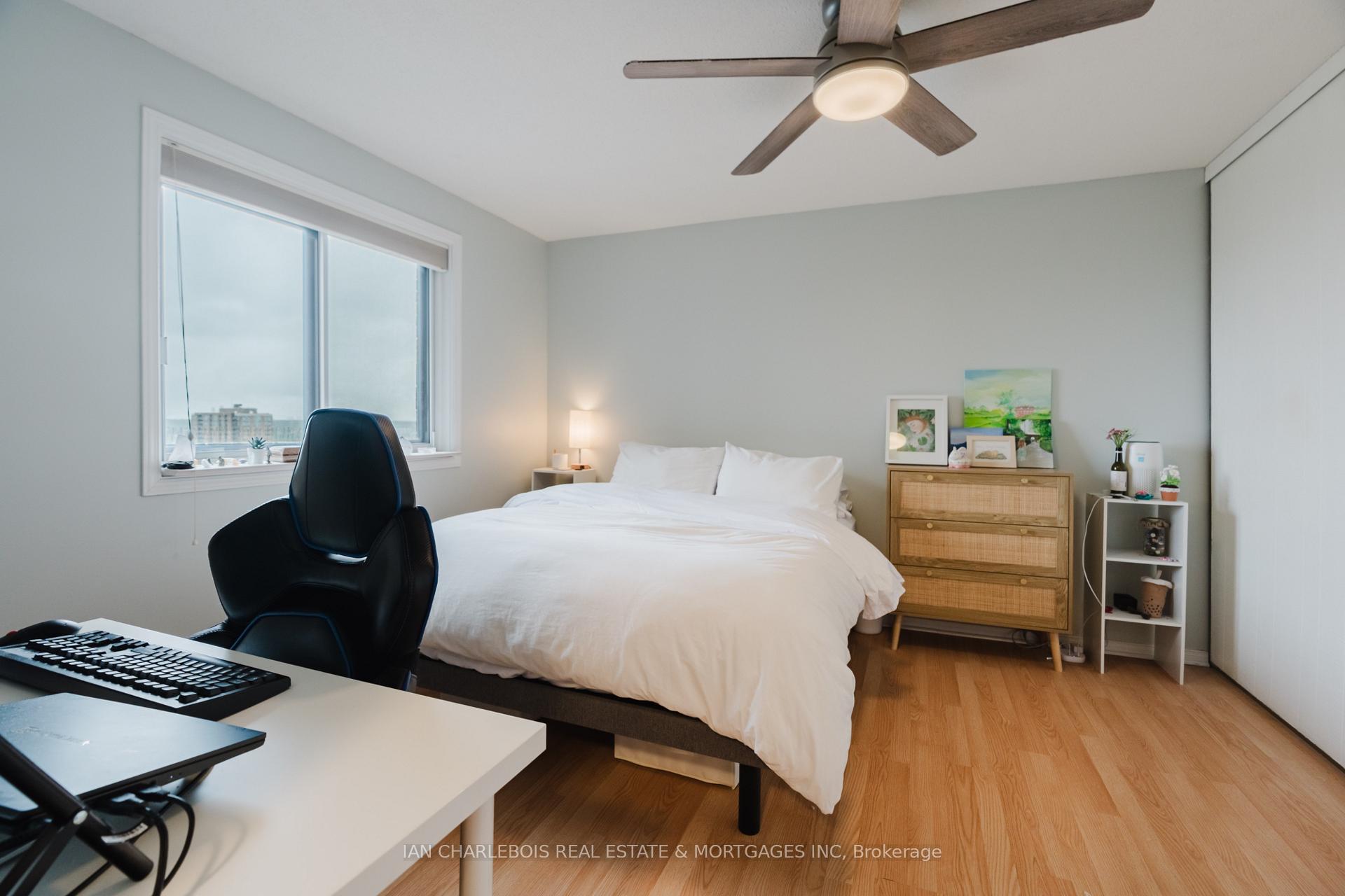 Photo 17 of Unit 908, 20 Chesterton Drive, Ottawa, Borden Farm/Stewart Farm/Carleton Heights/Parkwood Hills — HOMEH