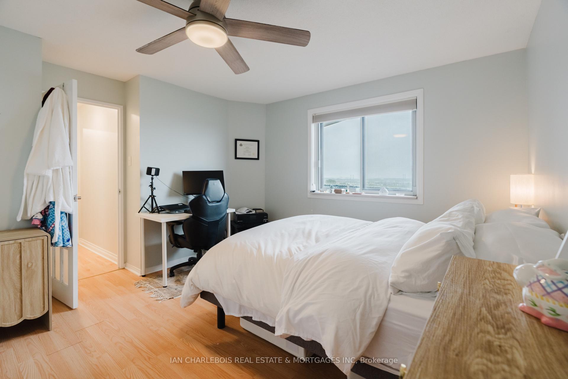 Photo 18 of Unit 908, 20 Chesterton Drive, Ottawa, Borden Farm/Stewart Farm/Carleton Heights/Parkwood Hills — HOMEH