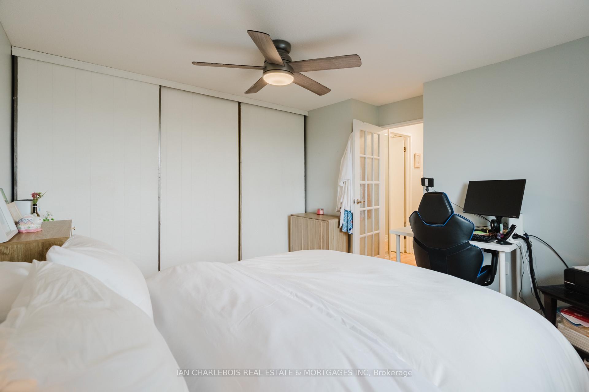 Photo 19 of Unit 908, 20 Chesterton Drive, Ottawa, Borden Farm/Stewart Farm/Carleton Heights/Parkwood Hills — HOMEH