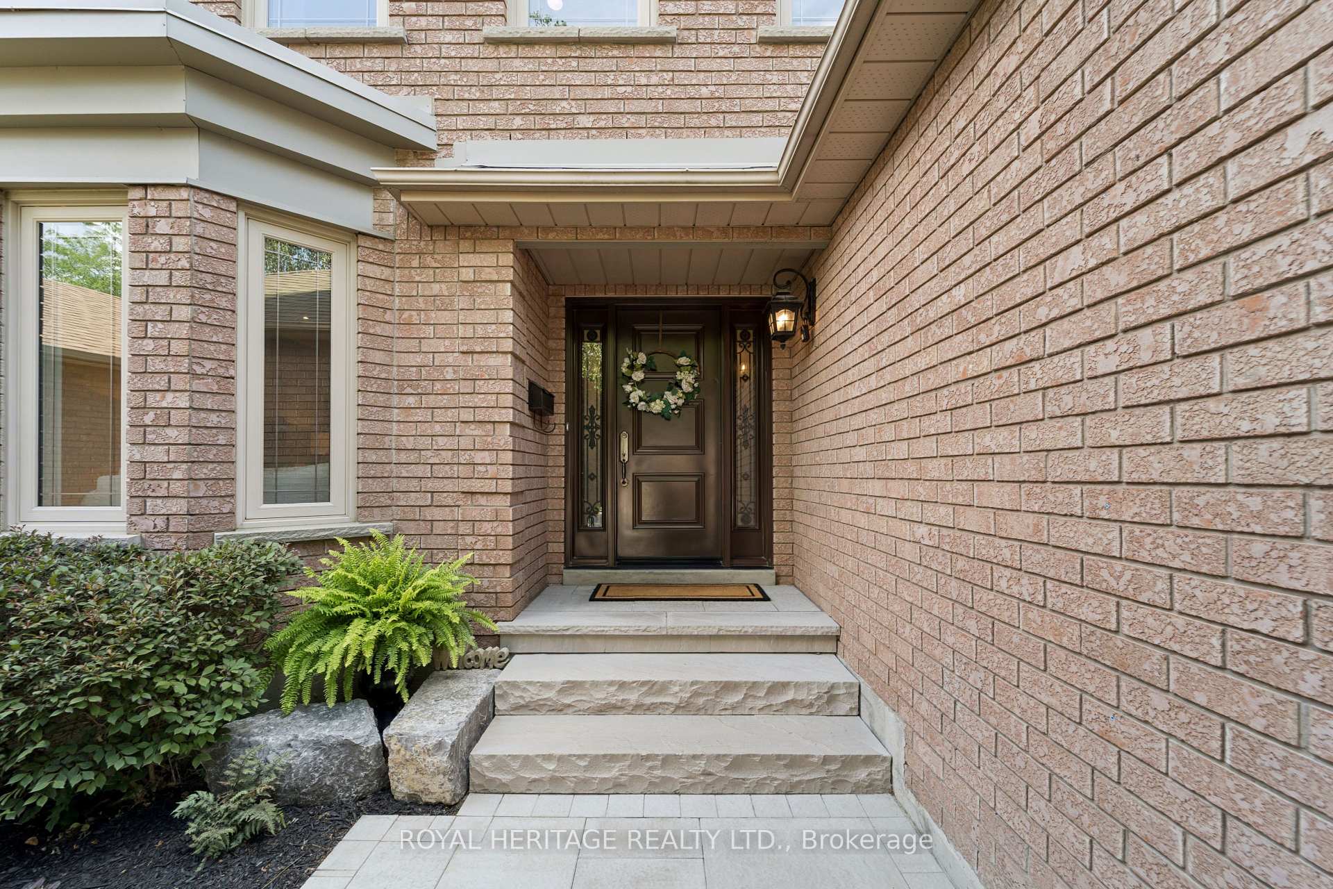 Photo 4 of 63 Kennett Drive, Whitby, Lynde Creek — HOMEH