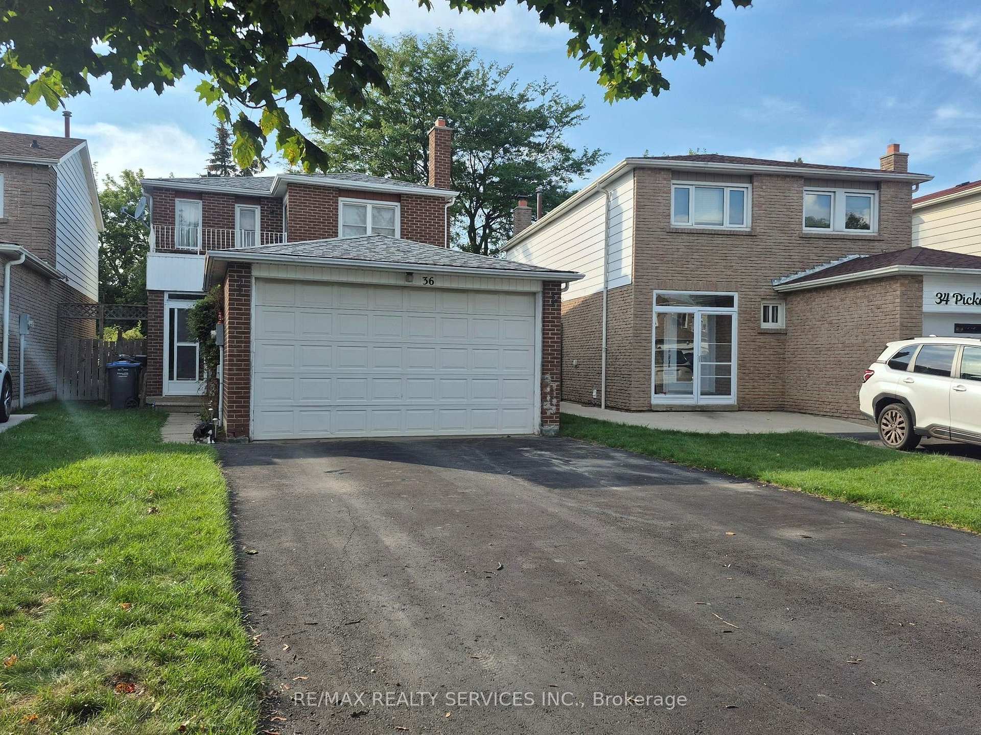 Photo 2 of 36 Pickard Lane, Brampton, Fletcher's West — HOMEH