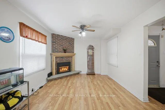 Photo 10 of 36 Pickard Lane, Brampton, Fletcher's West — HOMEH