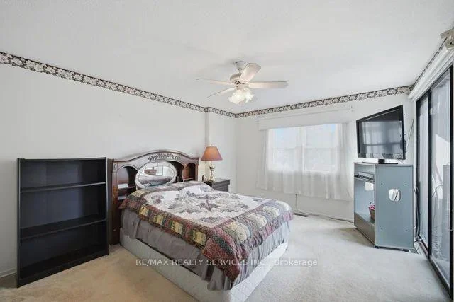 Photo 24 of 36 Pickard Lane, Brampton, Fletcher's West — HOMEH