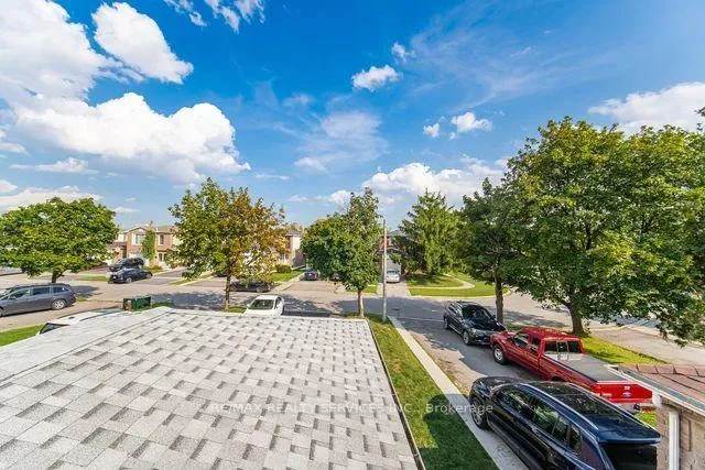 Photo 30 of 36 Pickard Lane, Brampton, Fletcher's West — HOMEH