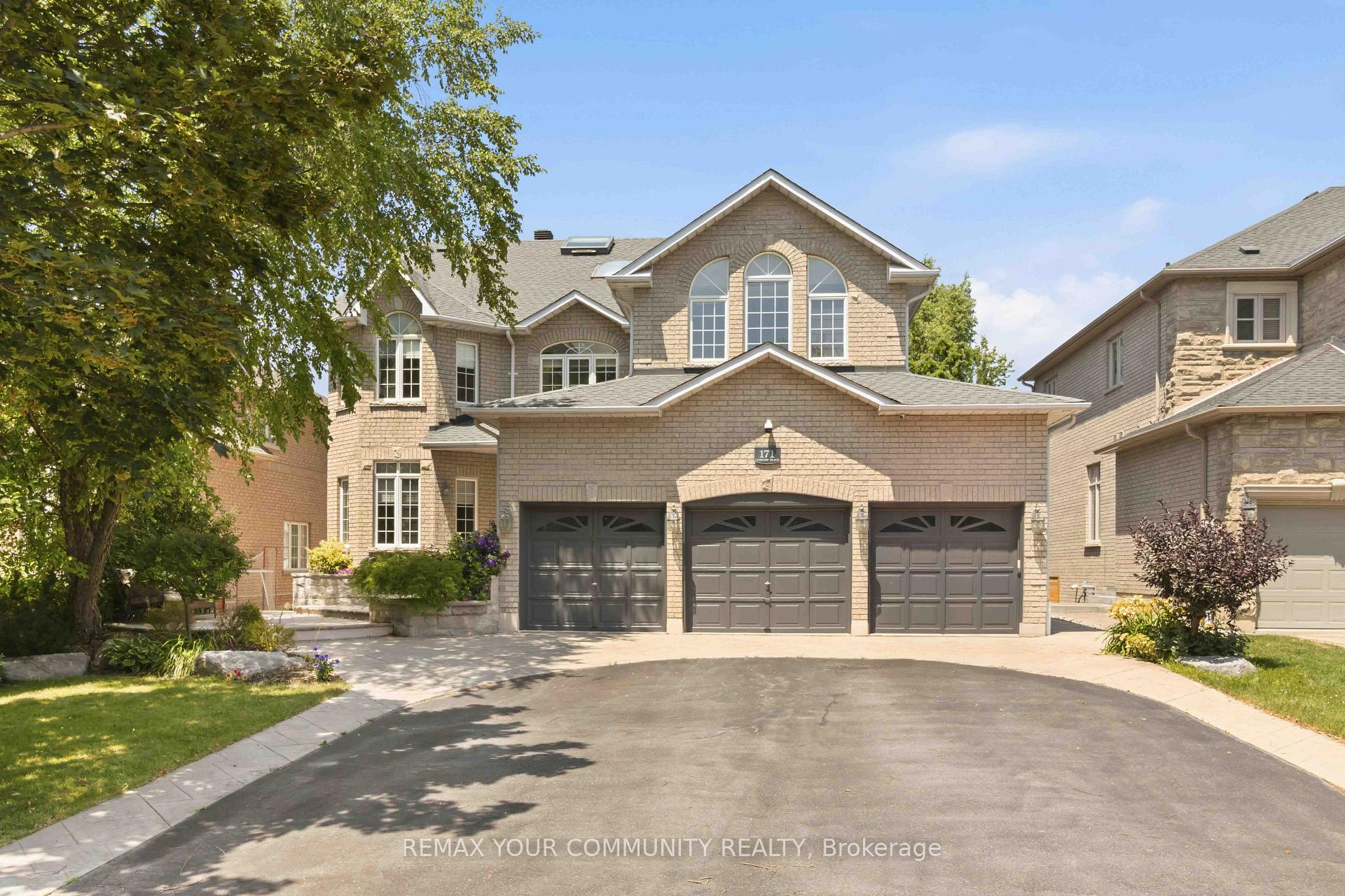 Photo 2 of 171 Langtry Place, Vaughan, Uplands — HOMEH