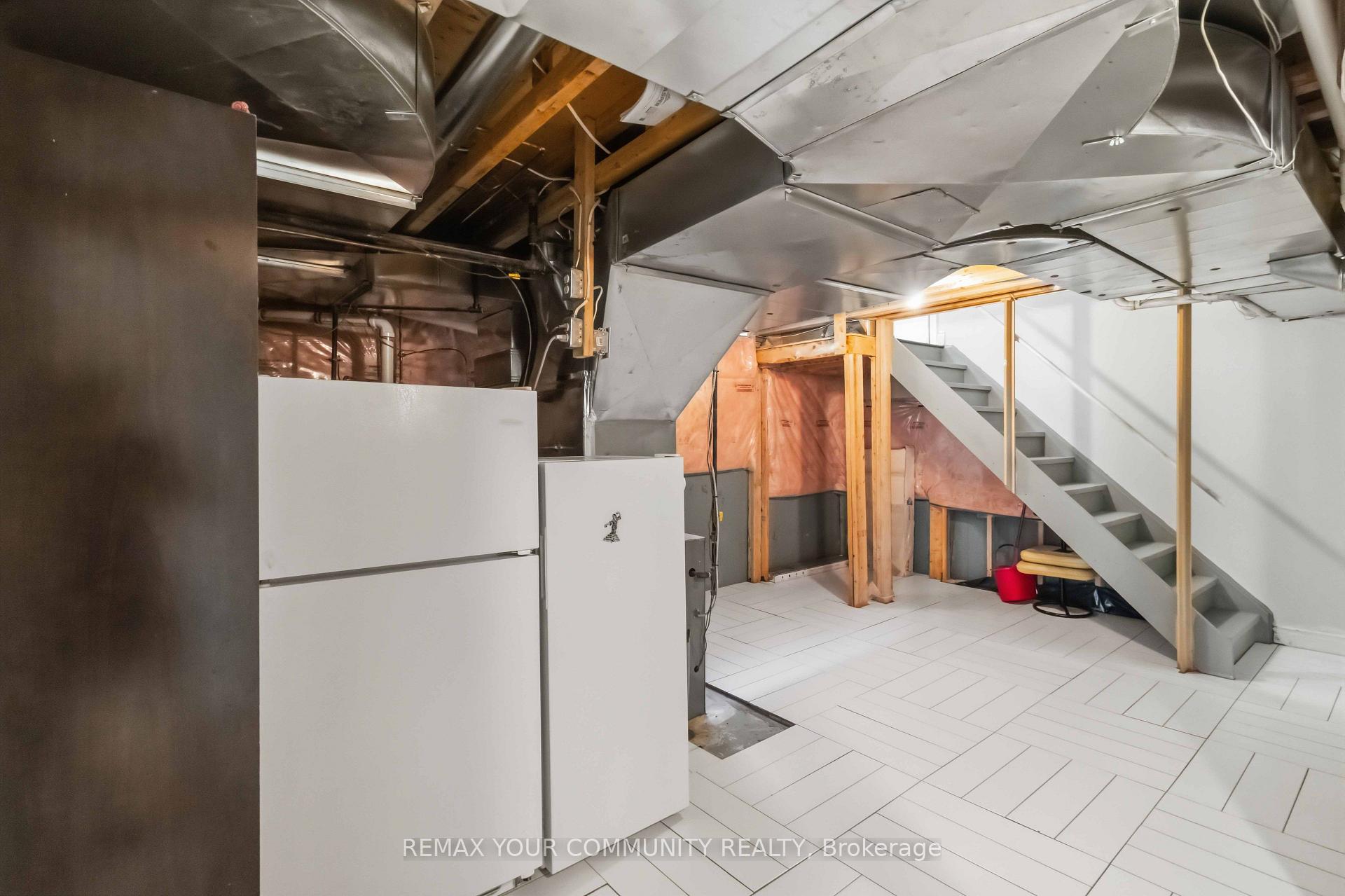 Photo 37 of 171 Langtry Place, Vaughan, Uplands — HOMEH