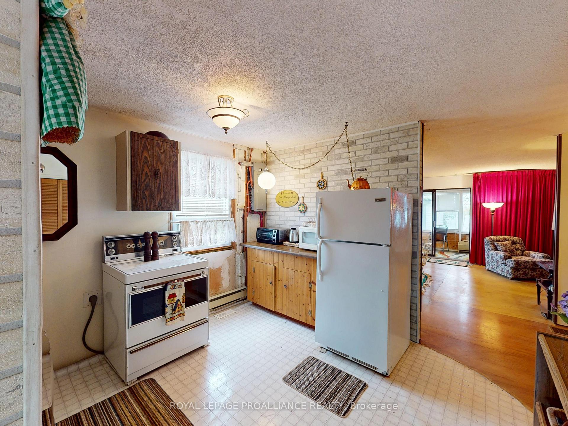 Photo 6 of 133 Juniper Lane, Prince Edward County, Ameliasburg Ward — HOMEH