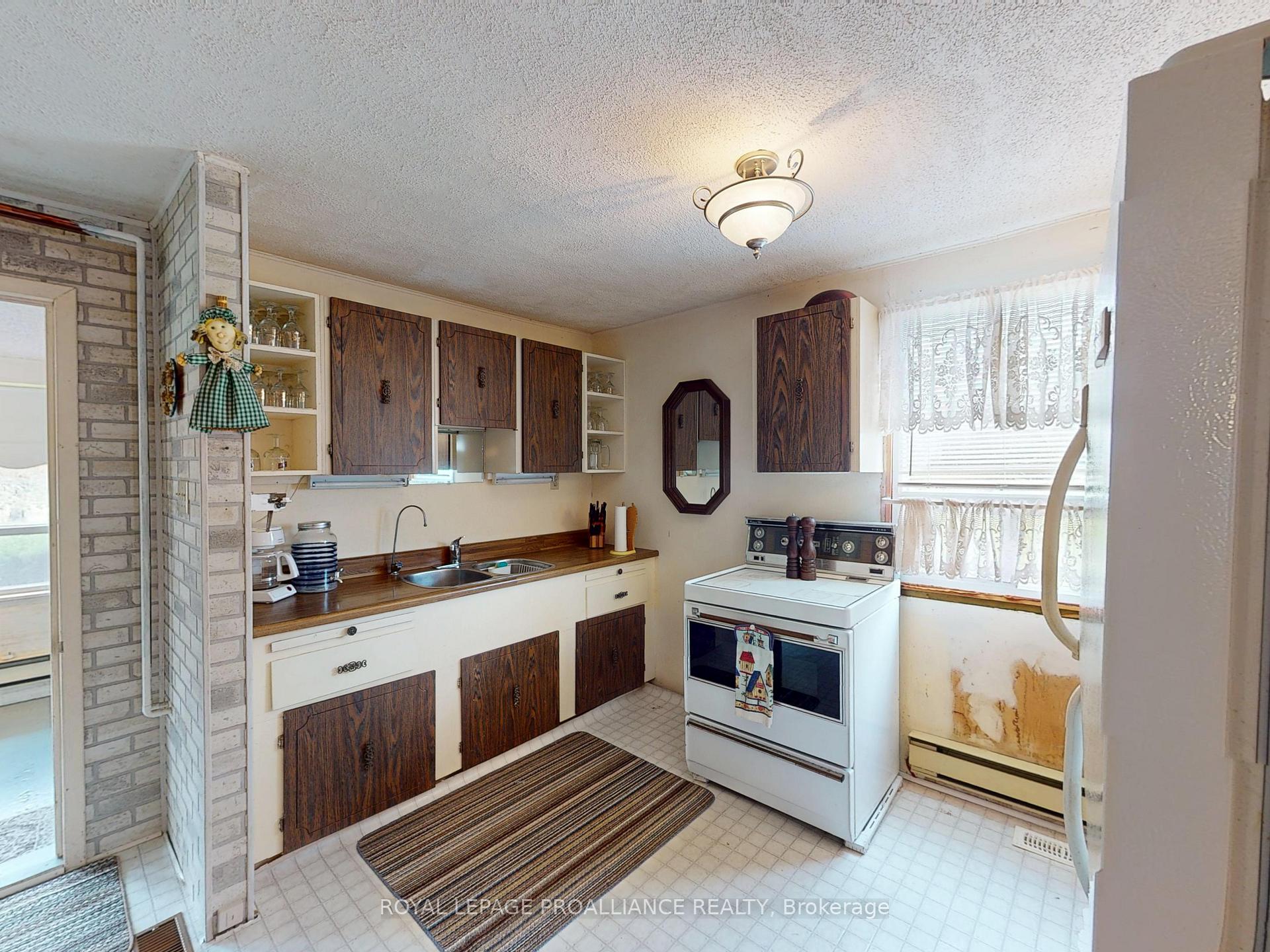 Photo 8 of 133 Juniper Lane, Prince Edward County, Ameliasburg Ward — HOMEH