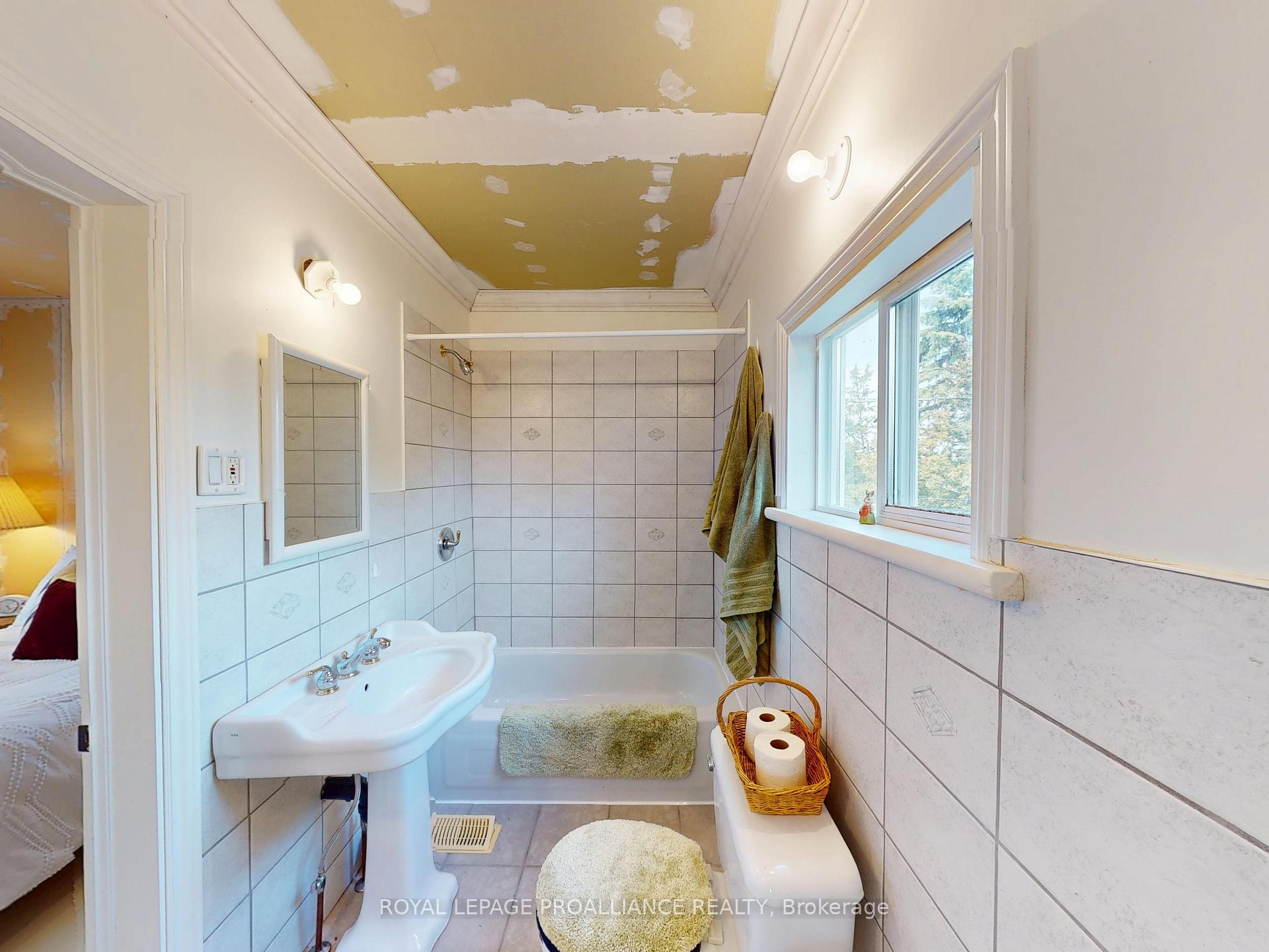 Photo 25 of 133 Juniper Lane, Prince Edward County, Ameliasburg Ward — HOMEH