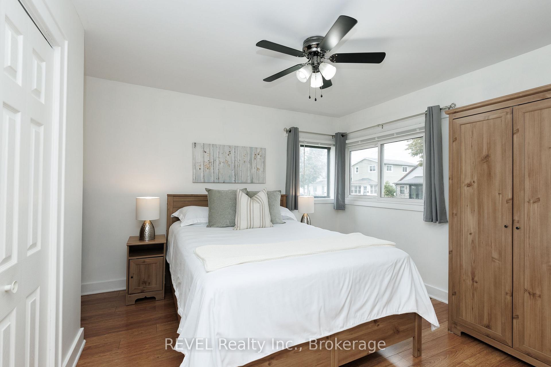 Photo 11 of 66 Semley Avenue, Welland, Broadway — HOMEH