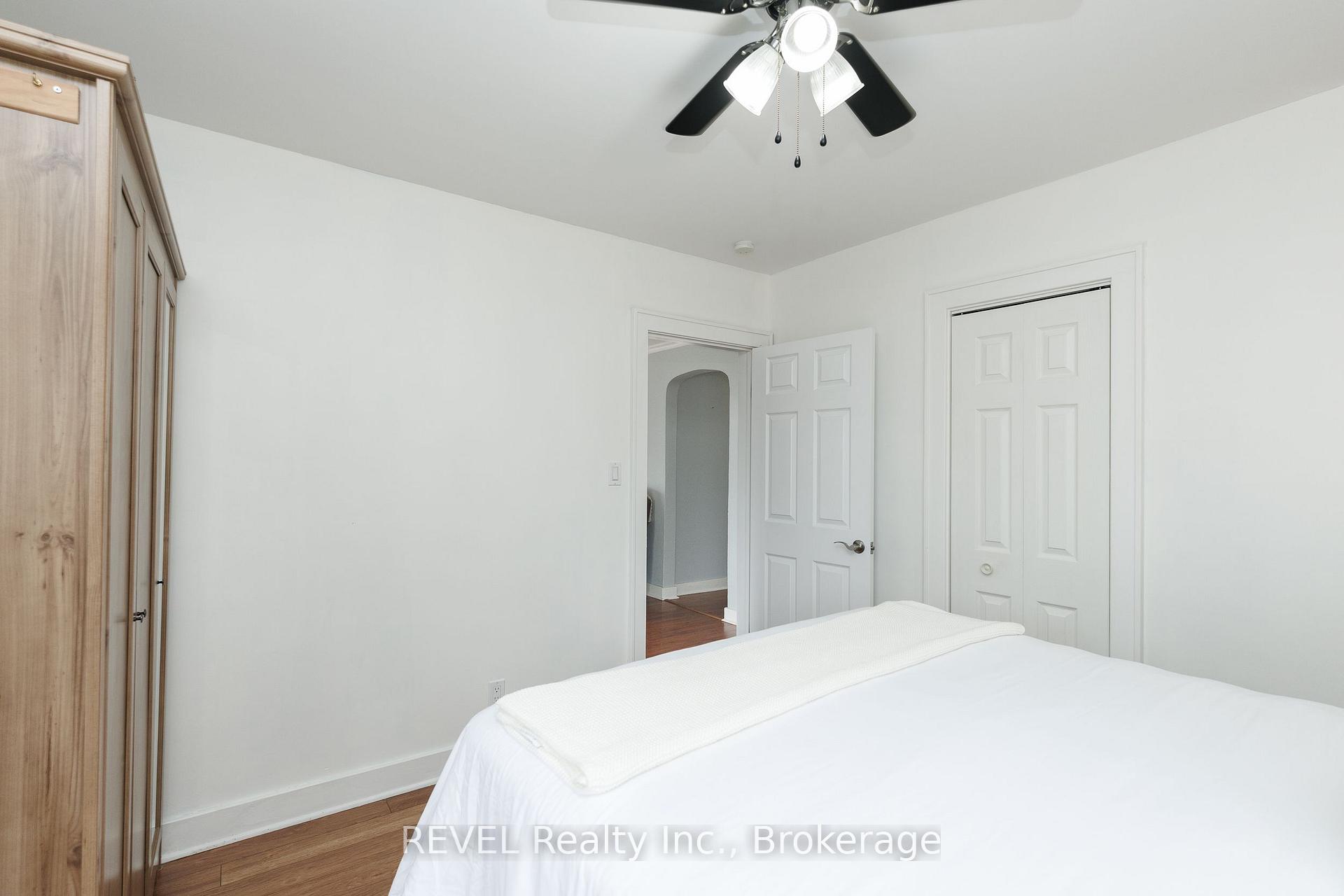 Photo 13 of 66 Semley Avenue, Welland, Broadway — HOMEH