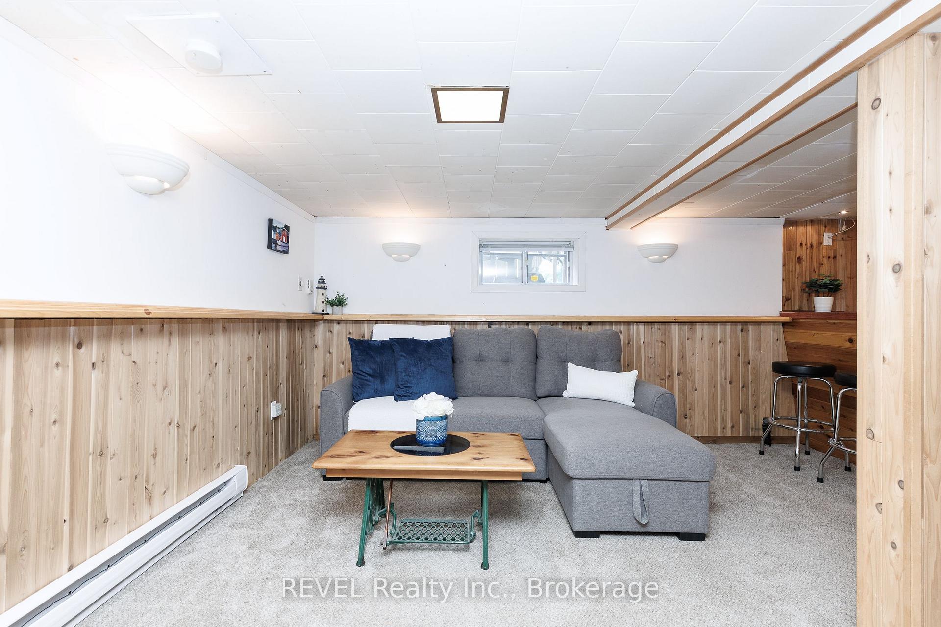 Photo 26 of 66 Semley Avenue, Welland, Broadway — HOMEH