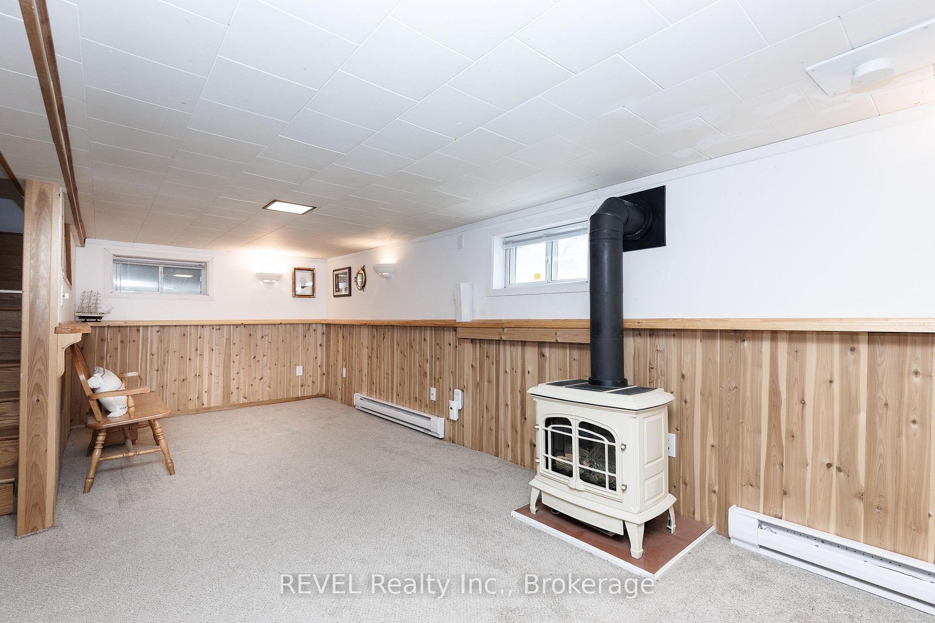 Photo 27 of 66 Semley Avenue, Welland, Broadway — HOMEH