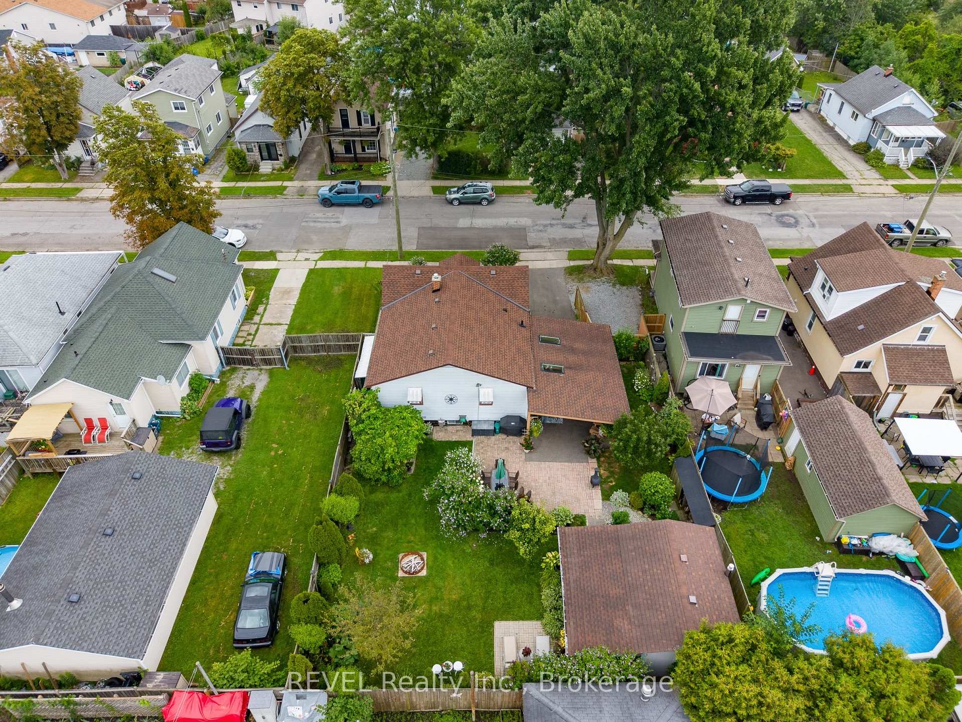 Photo 48 of 66 Semley Avenue, Welland, Broadway — HOMEH