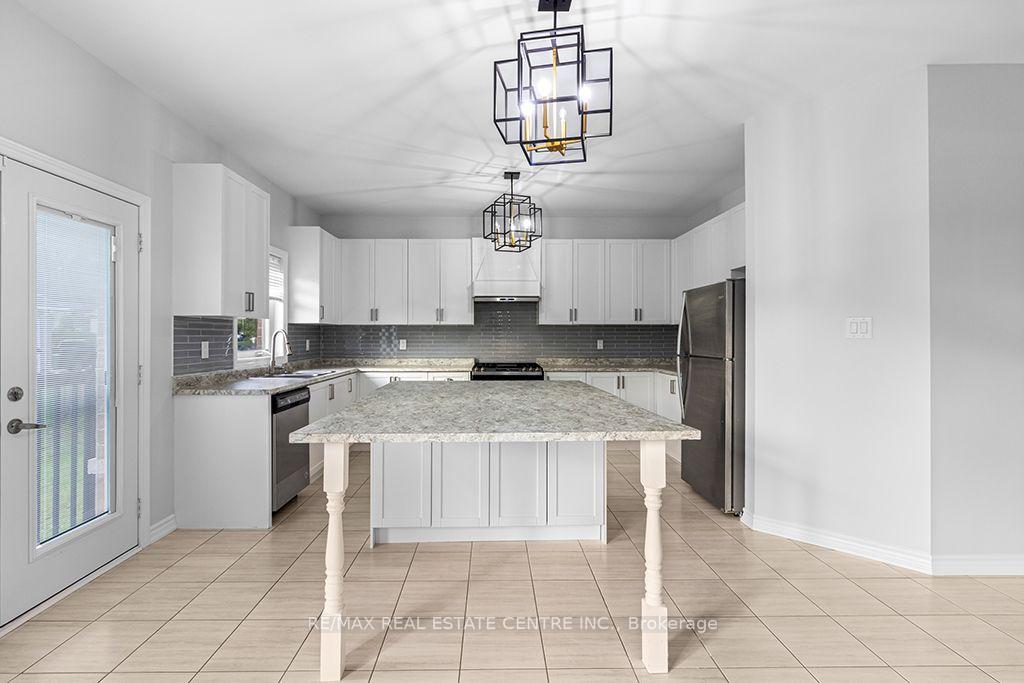 Photo 18 of 105 Werry Avenue, Southgate — HOMEH