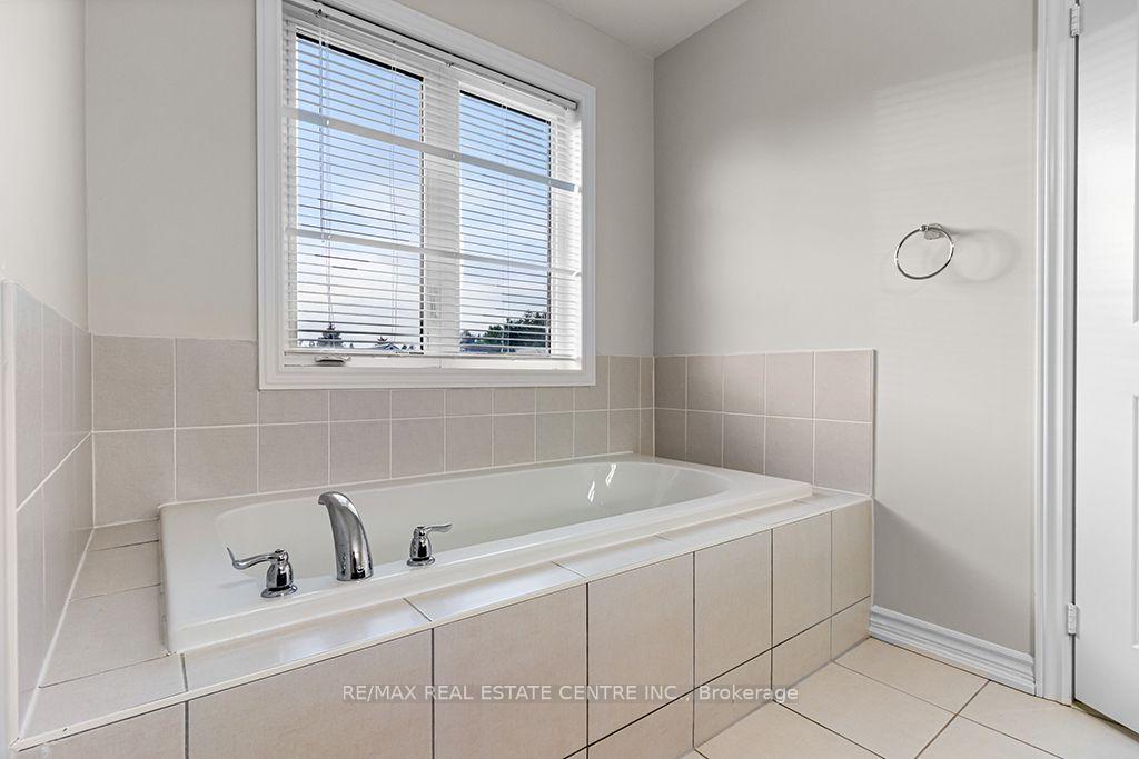 Photo 31 of 105 Werry Avenue, Southgate — HOMEH