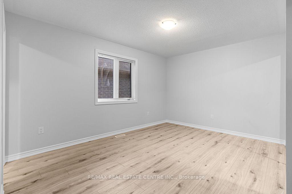 Photo 34 of 105 Werry Avenue, Southgate — HOMEH