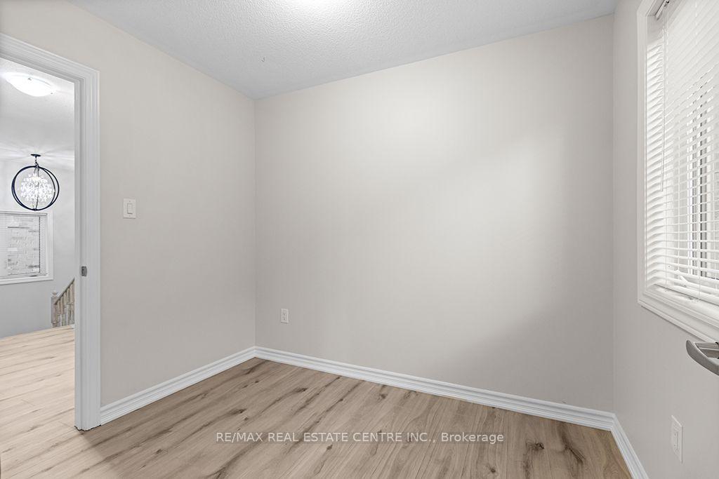 Photo 35 of 105 Werry Avenue, Southgate — HOMEH