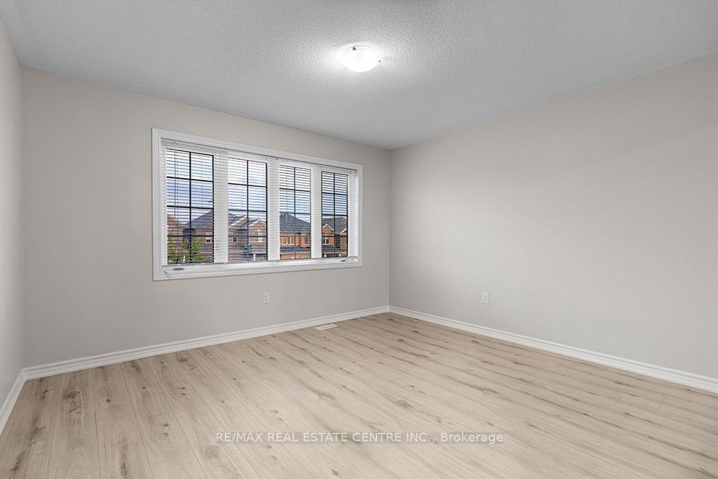 Photo 37 of 105 Werry Avenue, Southgate — HOMEH