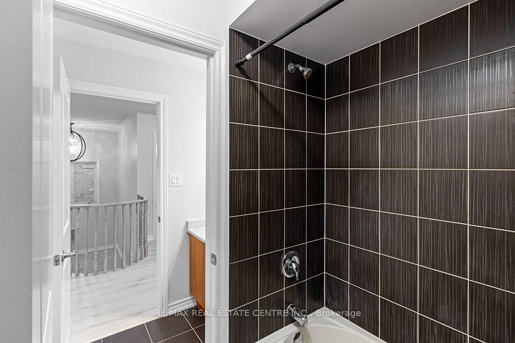 Photo 40 of 105 Werry Avenue, Southgate — HOMEH