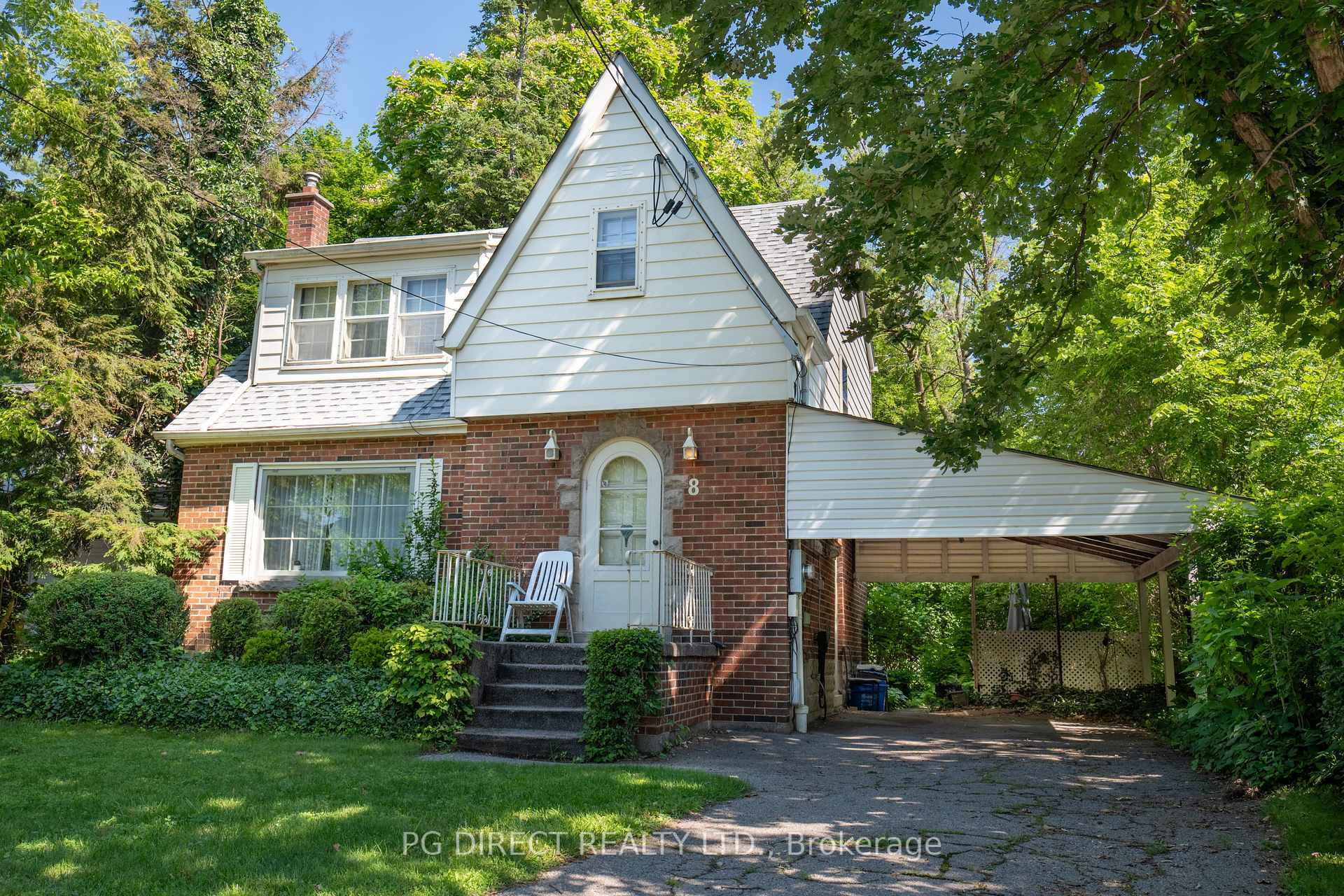 Photo of 8 Sanders Boulevard
