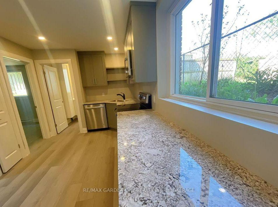 Photo 7 of Unit 1, 15 John Street, St. Catharines, Port Dalhousie — HOMEH