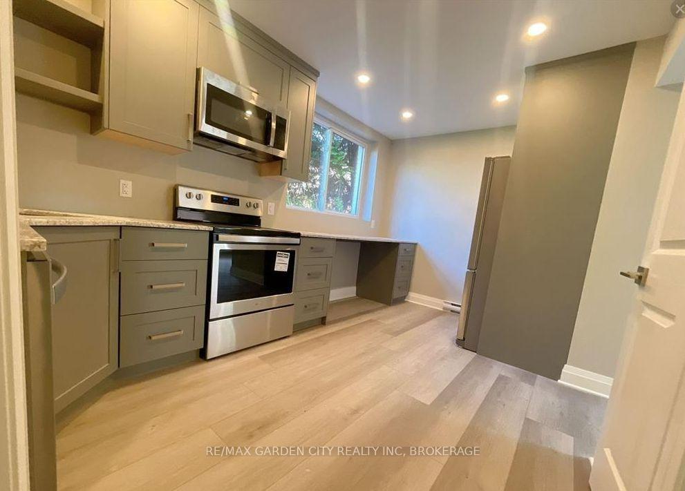 Photo 8 of Unit 1, 15 John Street, St. Catharines, Port Dalhousie — HOMEH