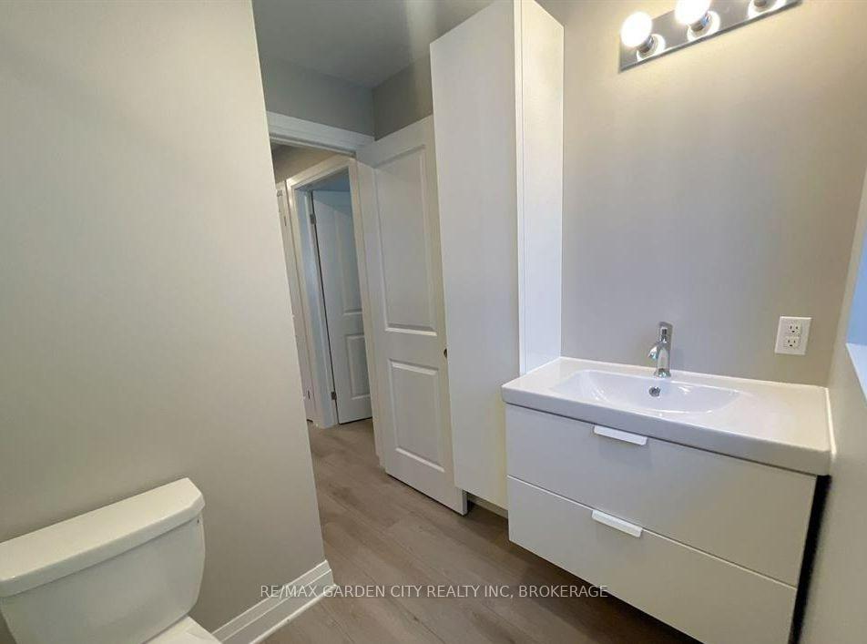Photo 11 of Unit 1, 15 John Street, St. Catharines, Port Dalhousie — HOMEH