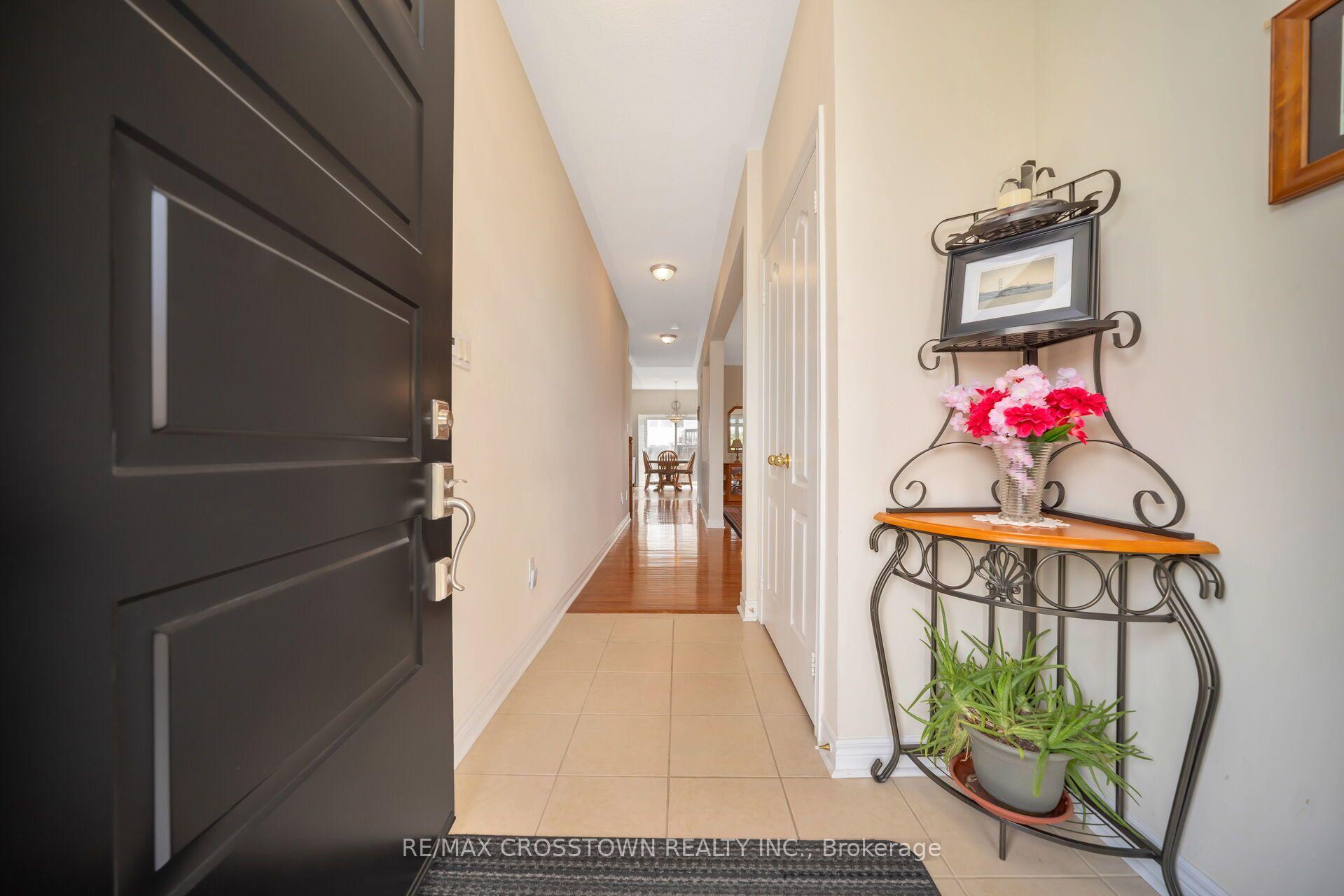 Photo 2 of 67 Sorbonne Drive, Brampton, Vales of Castlemore North — HOMEH