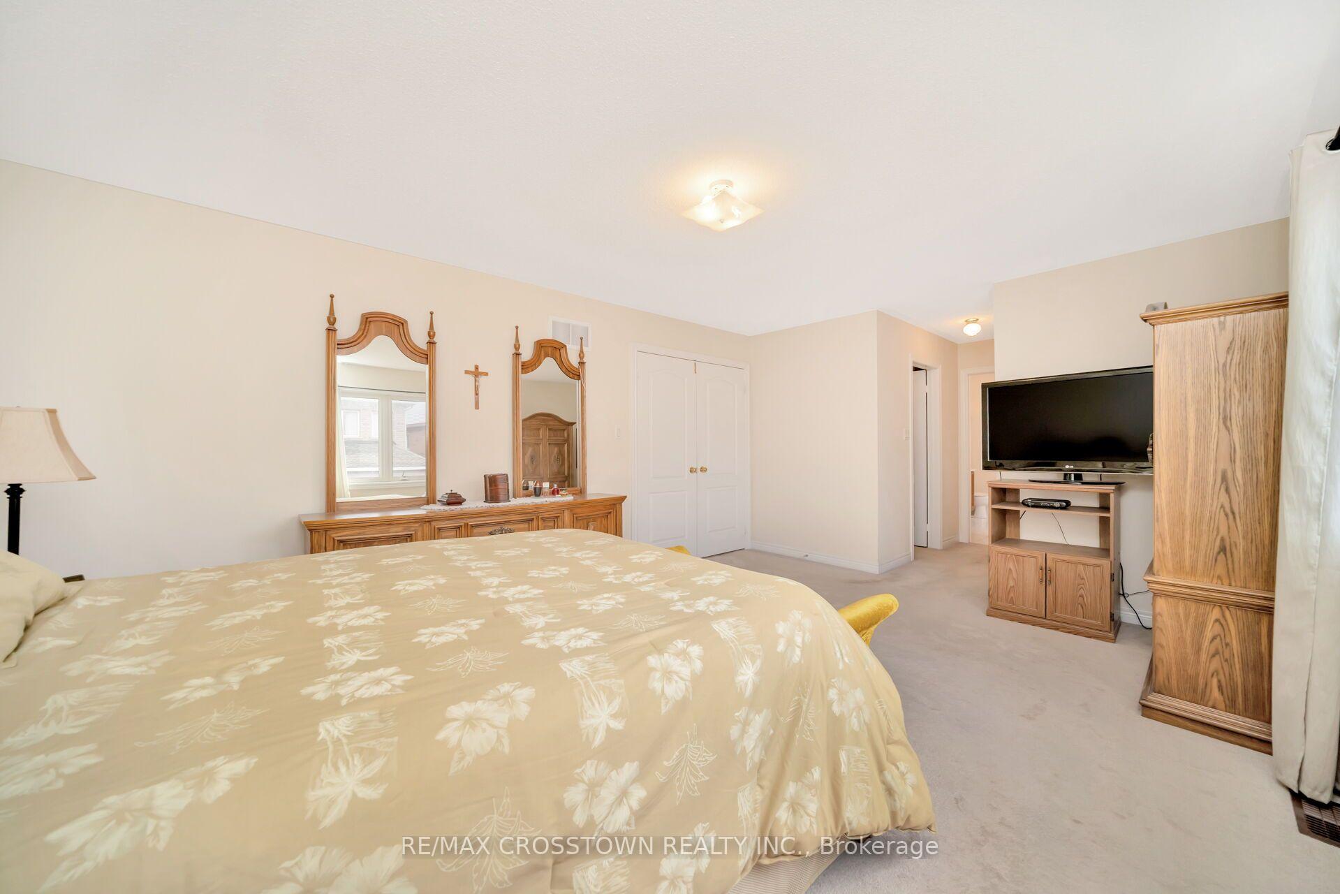Photo 27 of 67 Sorbonne Drive, Brampton, Vales of Castlemore North — HOMEH
