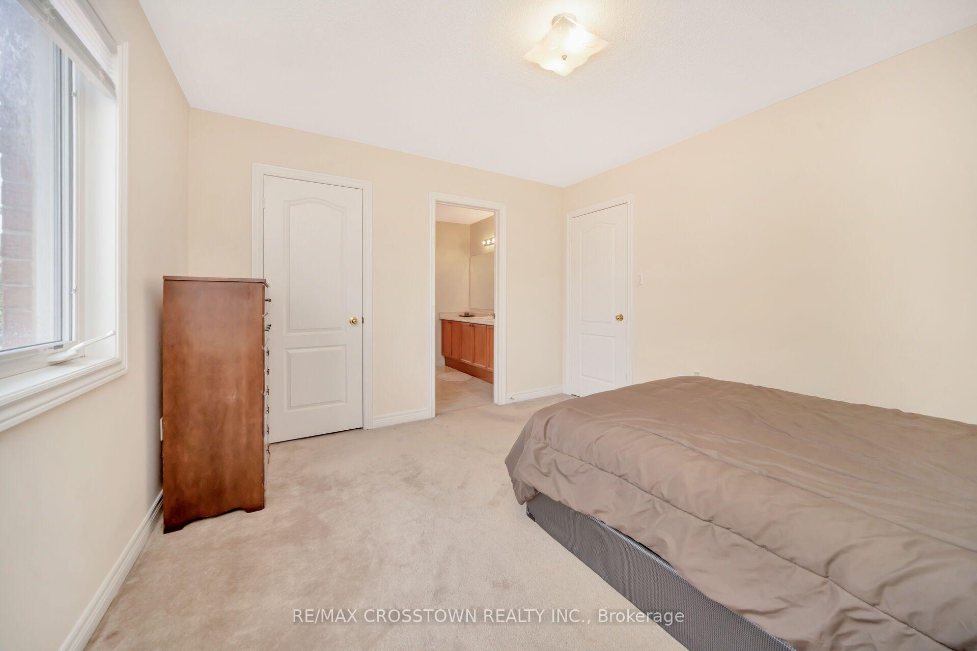 Photo 33 of 67 Sorbonne Drive, Brampton, Vales of Castlemore North — HOMEH