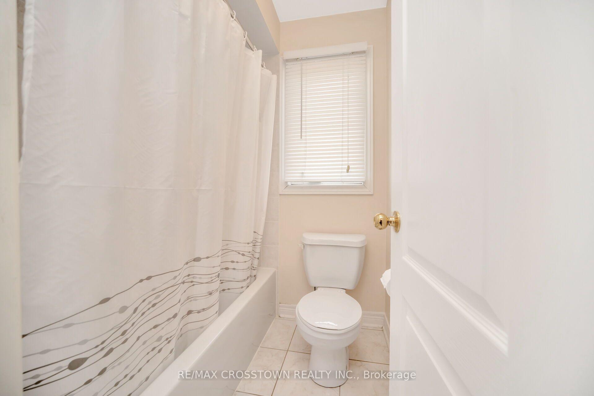 Photo 35 of 67 Sorbonne Drive, Brampton, Vales of Castlemore North — HOMEH