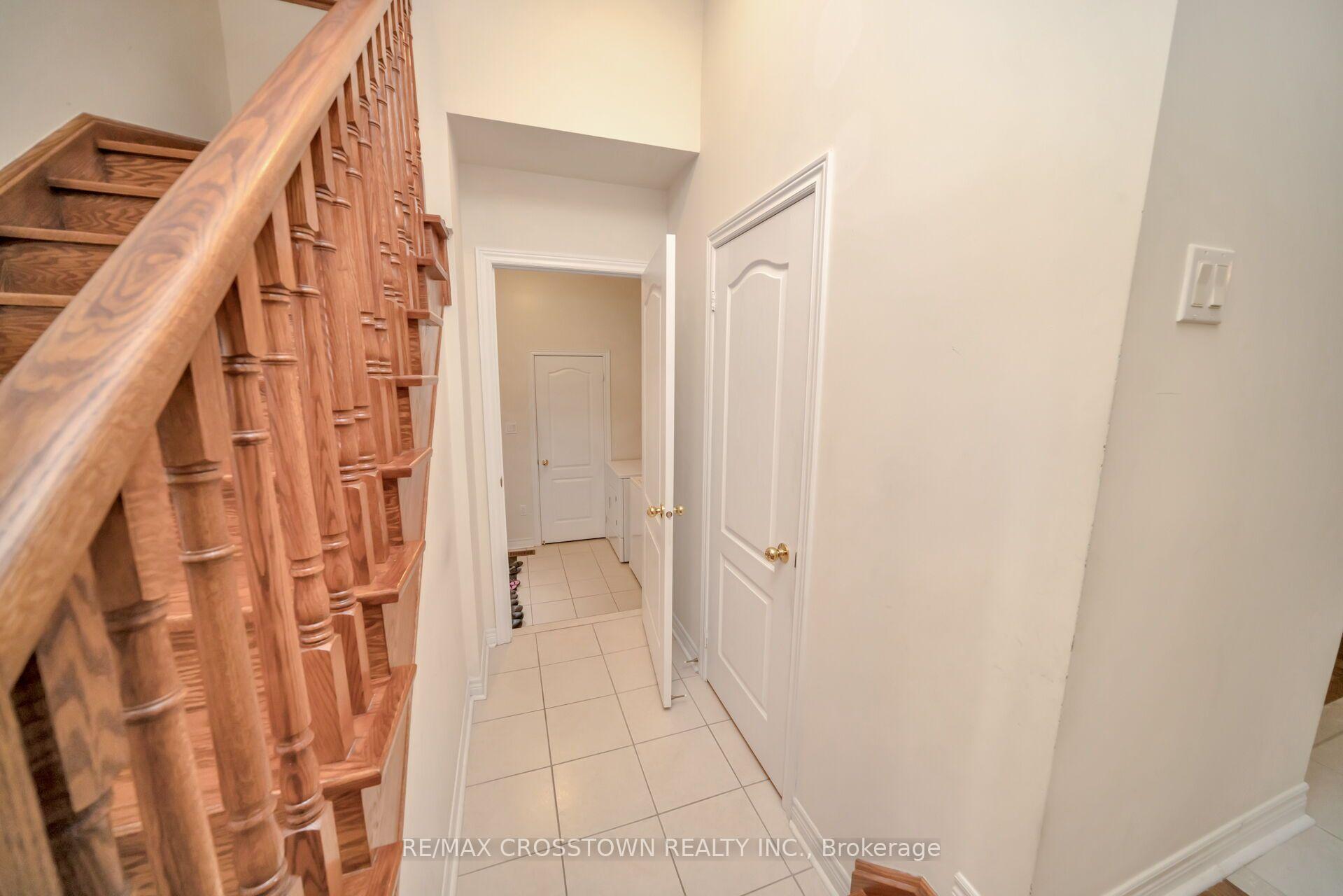 Photo 42 of 67 Sorbonne Drive, Brampton, Vales of Castlemore North — HOMEH