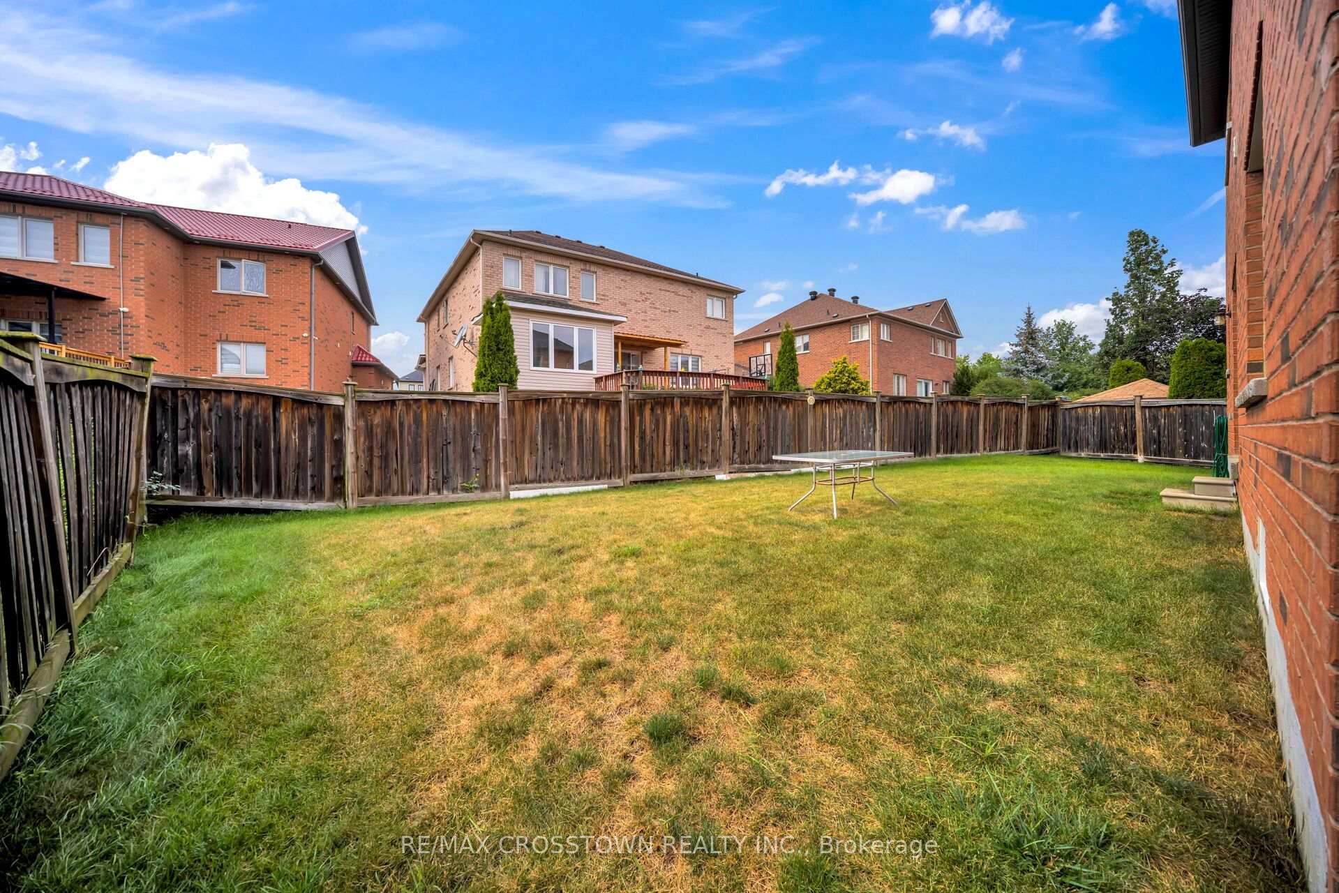 Photo 47 of 67 Sorbonne Drive, Brampton, Vales of Castlemore North — HOMEH