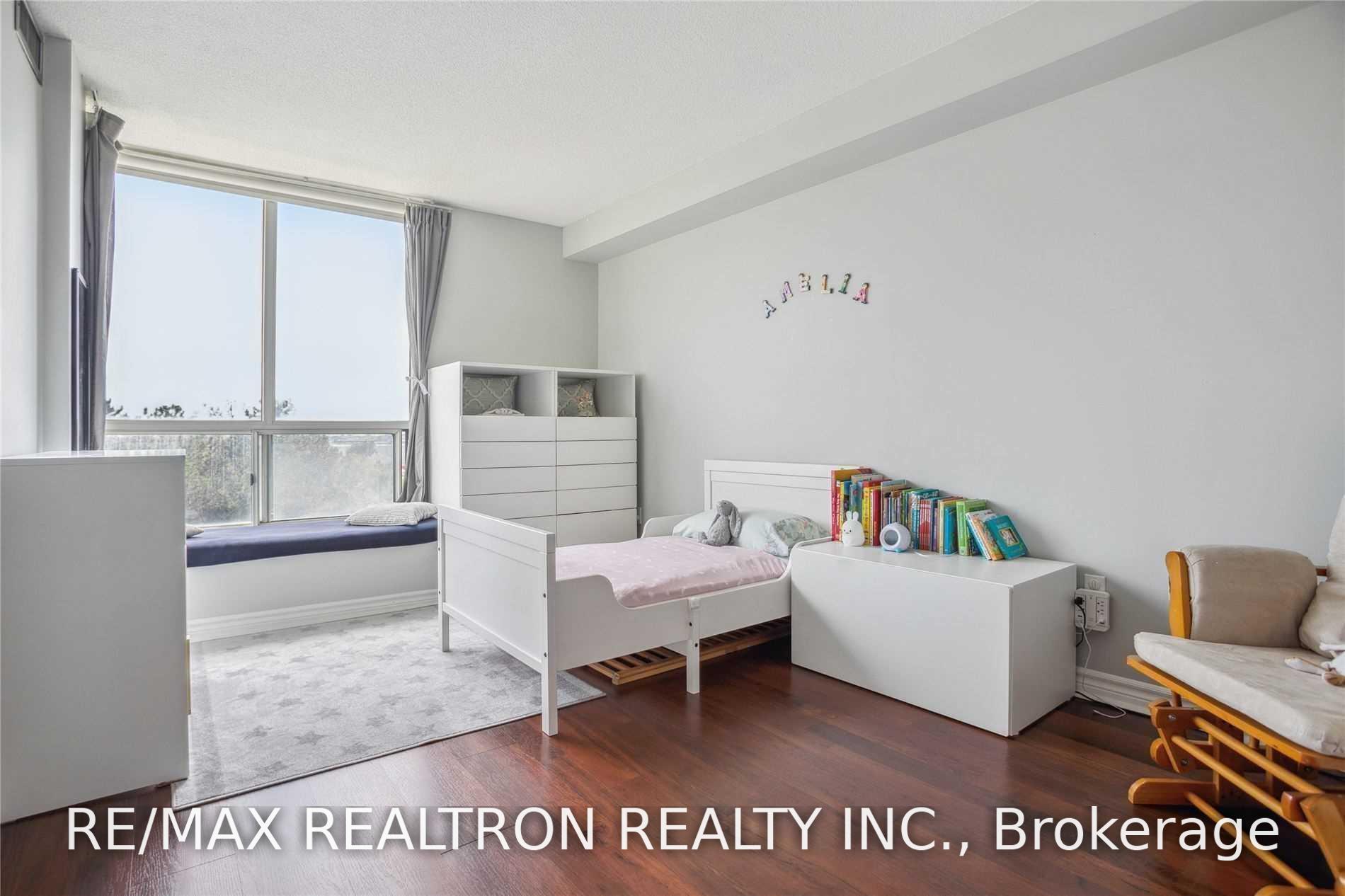 Photo 6 of Unit 410, 101 Subway Crescent, Etobicoke, Islington-City Centre West — HOMEH